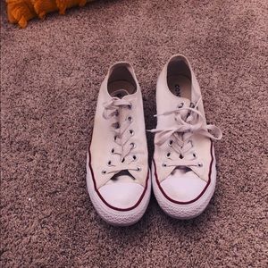 4 pairs of converses separately